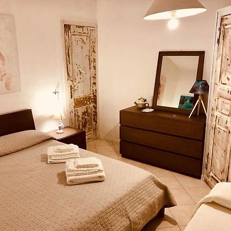 B&B Le Quattro Stagioni La Maddalena  Extérieur photo