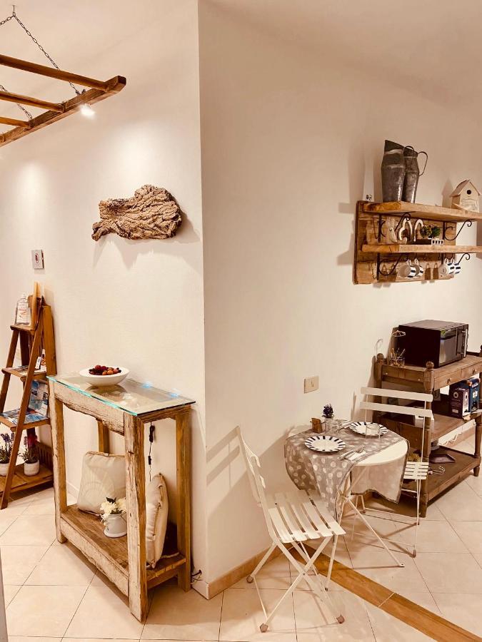 B&B Le Quattro Stagioni La Maddalena  Extérieur photo