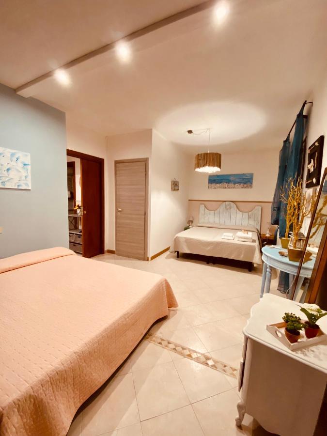 B&B Le Quattro Stagioni La Maddalena  Extérieur photo